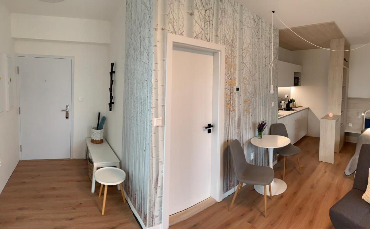 Brand New Apartment In Private Resort ลิฟตอฟสกีมิคูลาช ภายนอก รูปภาพ
